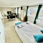 Lovely Spacious Studio In Central Cambridge